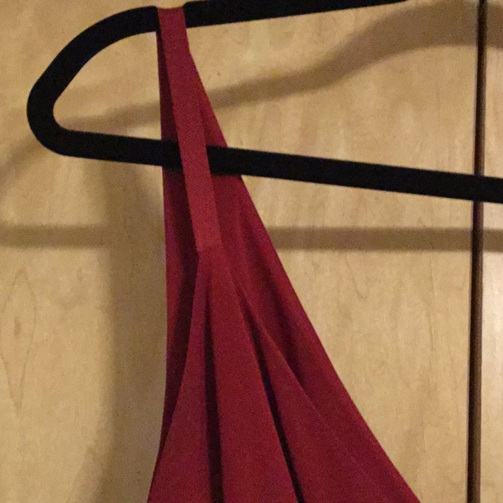 Diane von FurstenbergRed Asymmetric Side - Picture 5 of 10